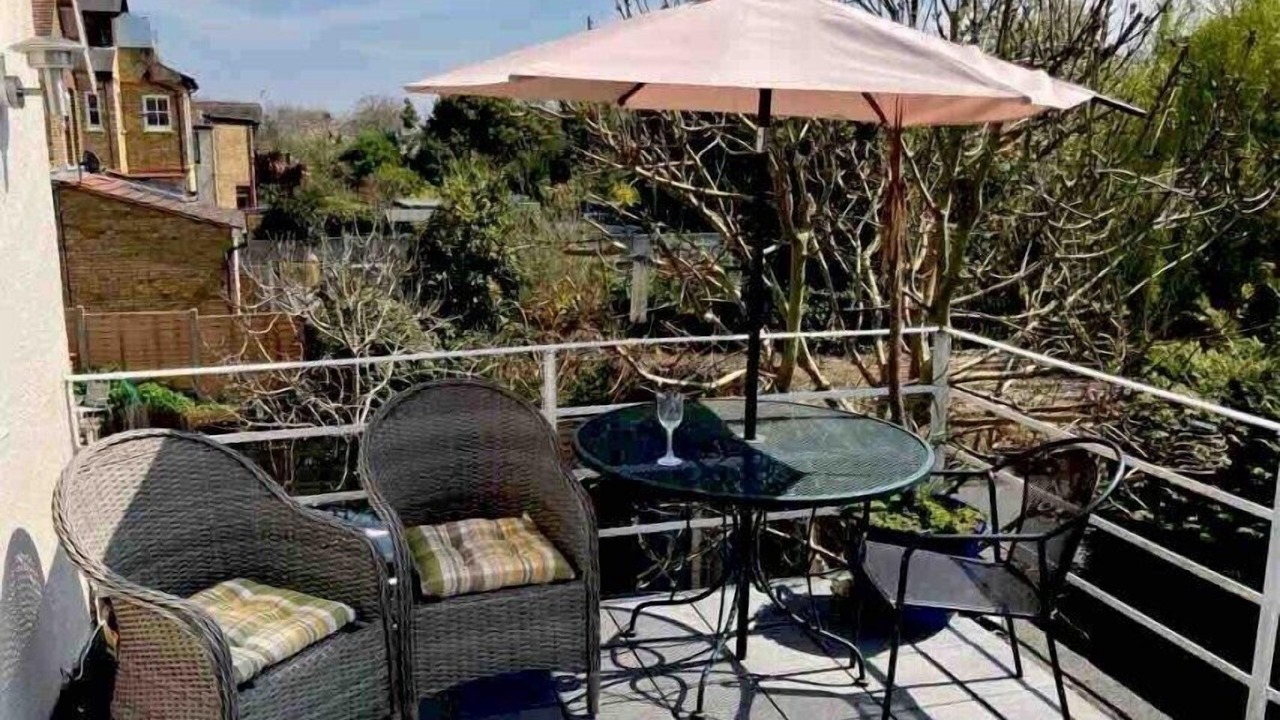 Photo of Patio Balcony in Westcliff-on-Sea