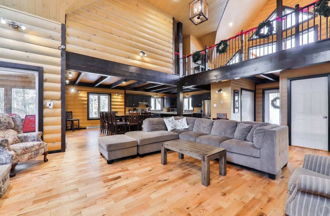 Photo of Livingroom in Grenville-sur-la-Rouge