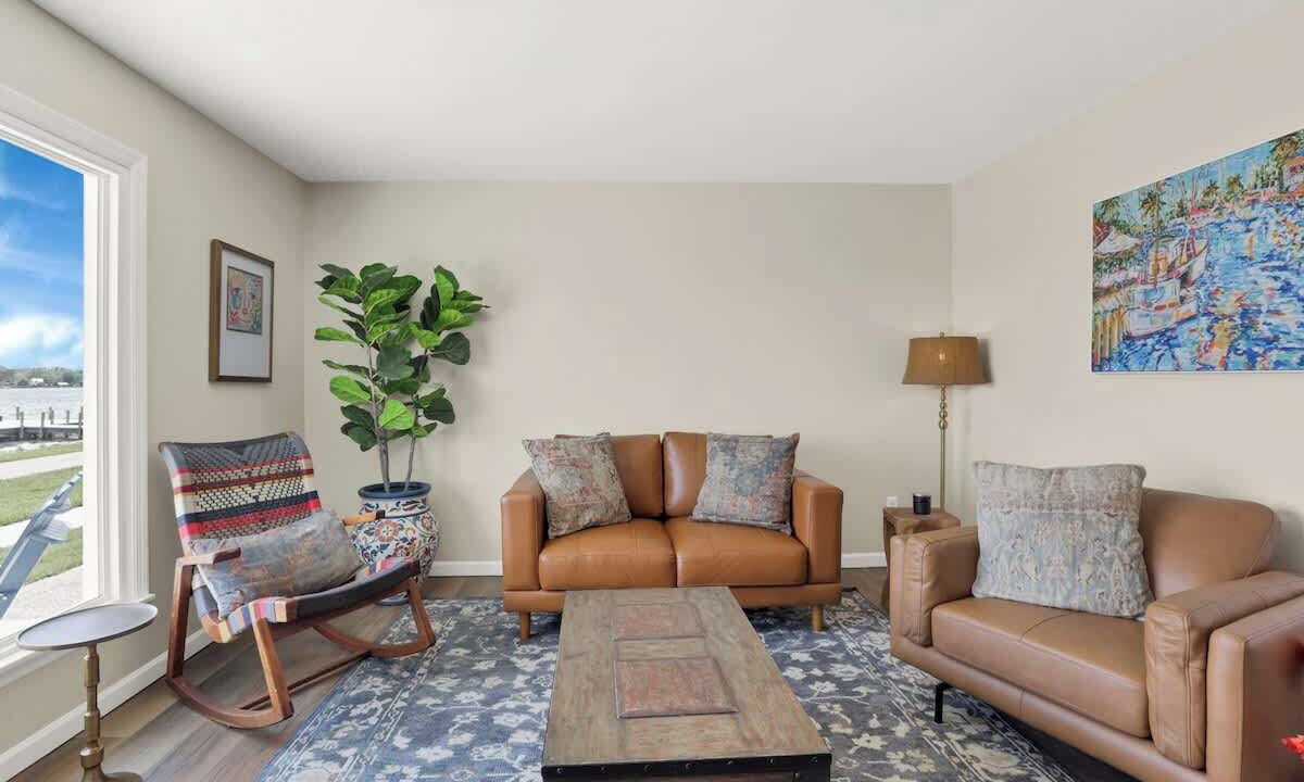 Photo of Livingroom in Buckeye Lake