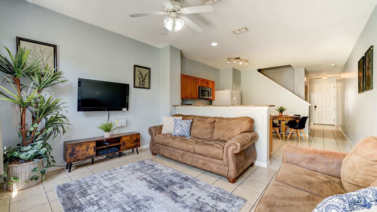 Photo of Livingroom in Crestwynd Bay
