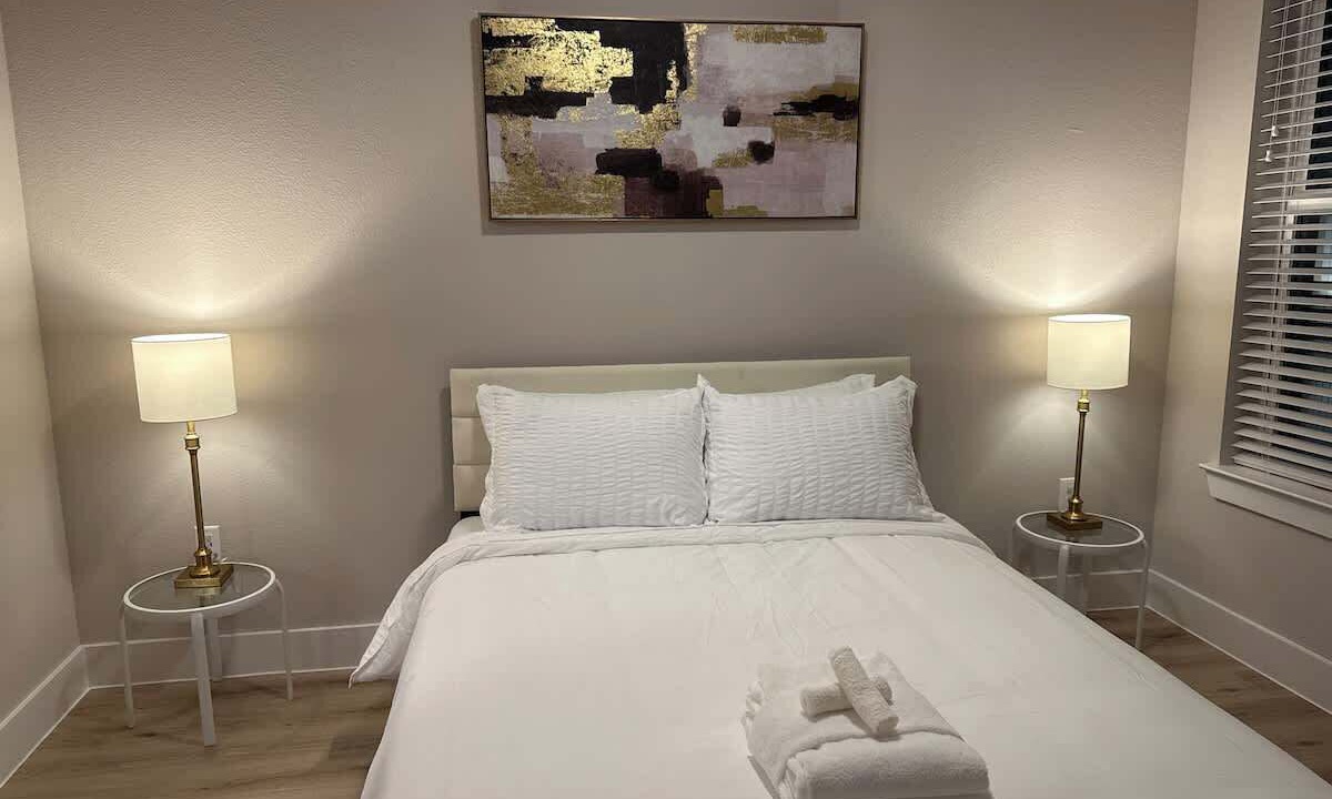 Photo of Bedroom in McNeil