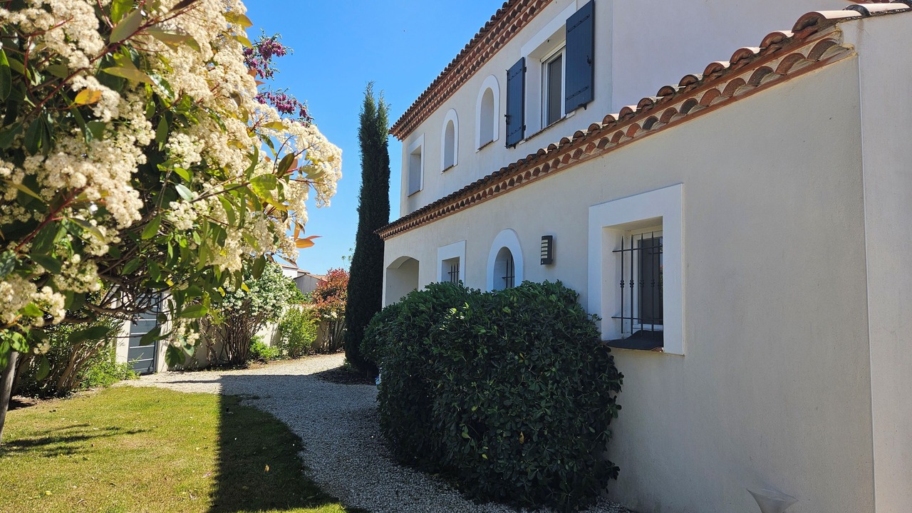 Photo of Outdoor in Villetelle