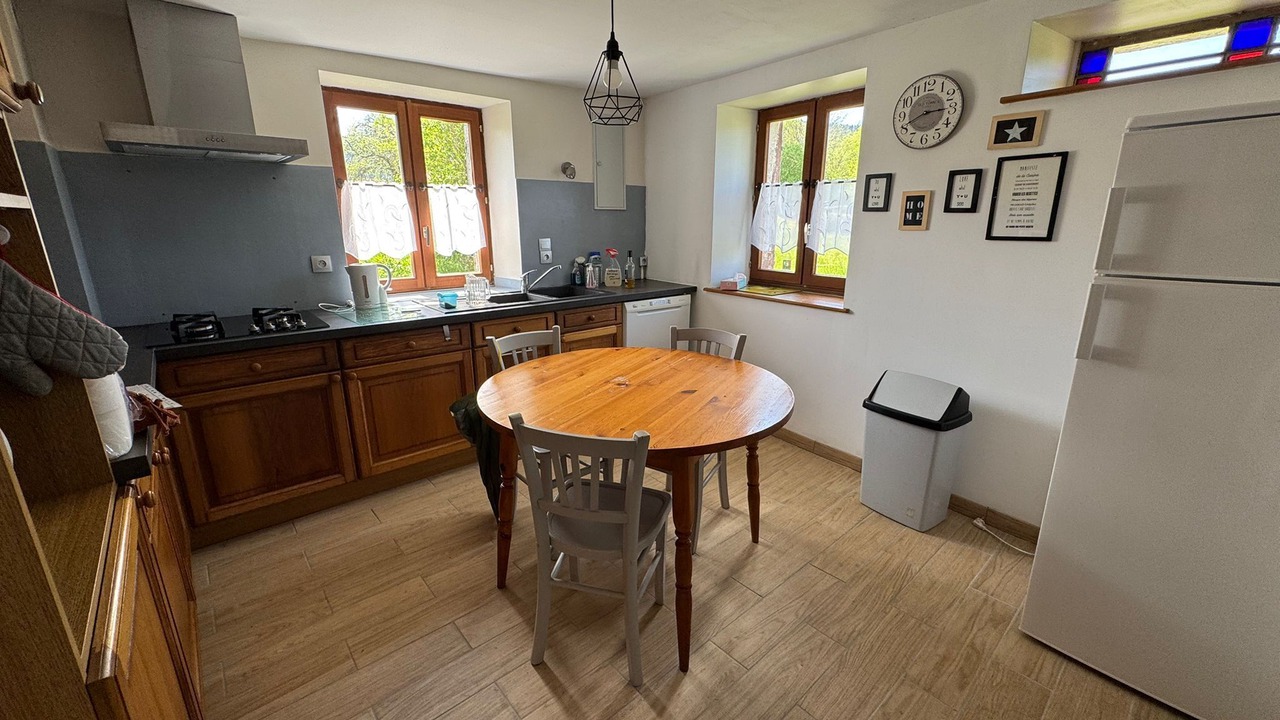 Photo of Kitchen in Taintrux