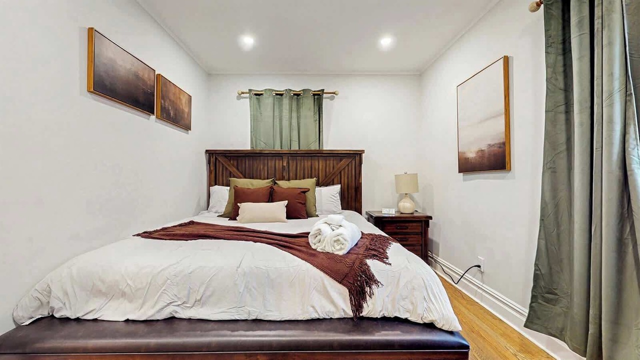 Photo of Bedroom in Forest Park