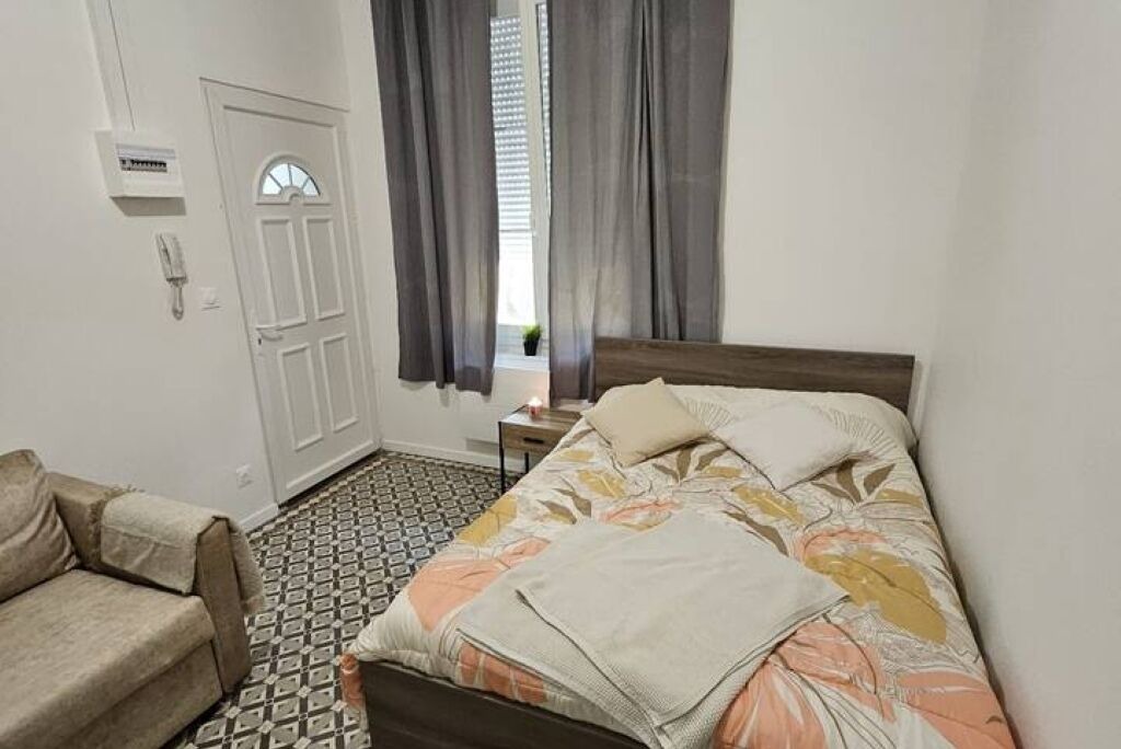 Photo of Bedroom in Reims