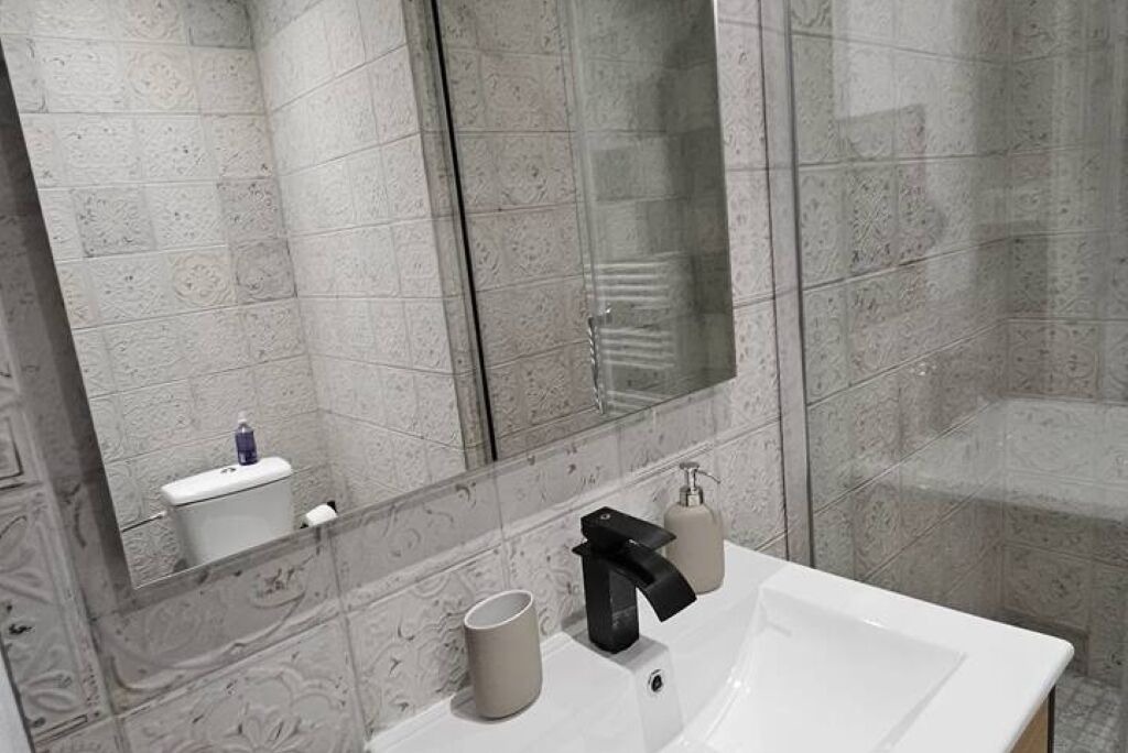 Photo of Bathroom in Reims