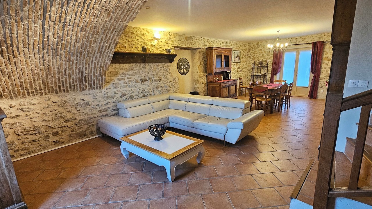 Photo of Livingroom in Saint-Paulet-de-Caisson