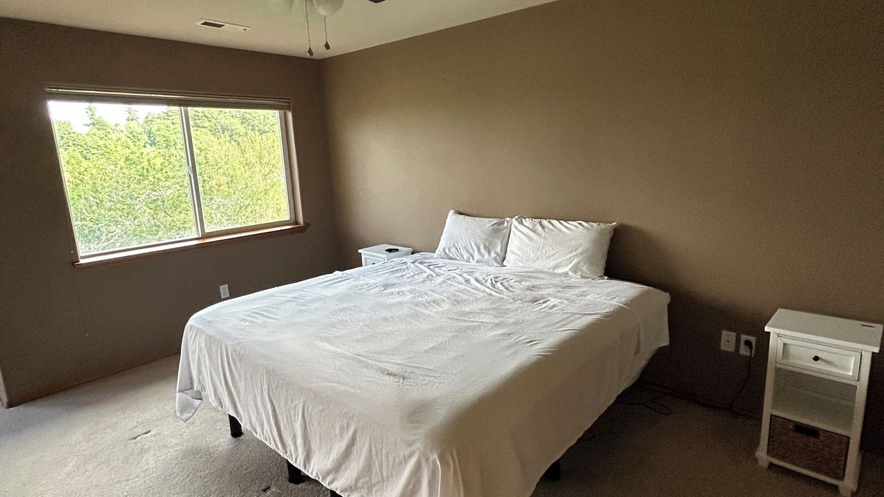 Photo of Bedroom in Pleasant Valley