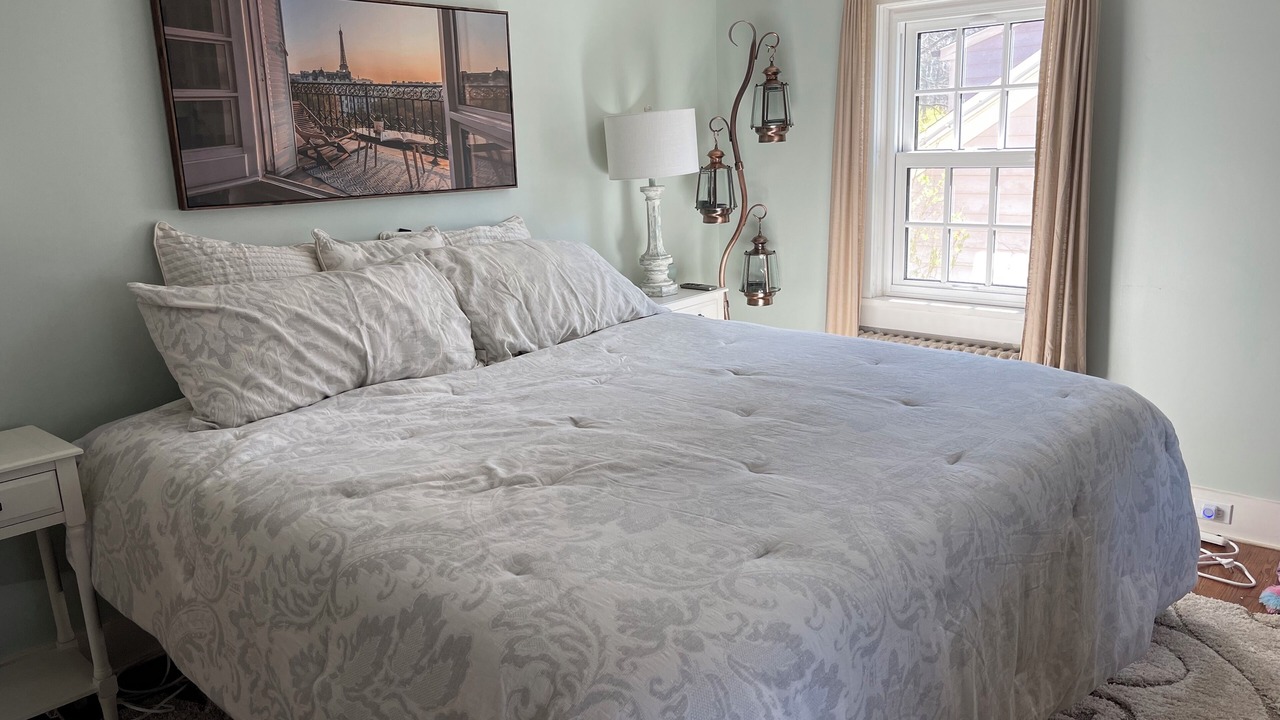 Photo of Bedroom in Middle Hope