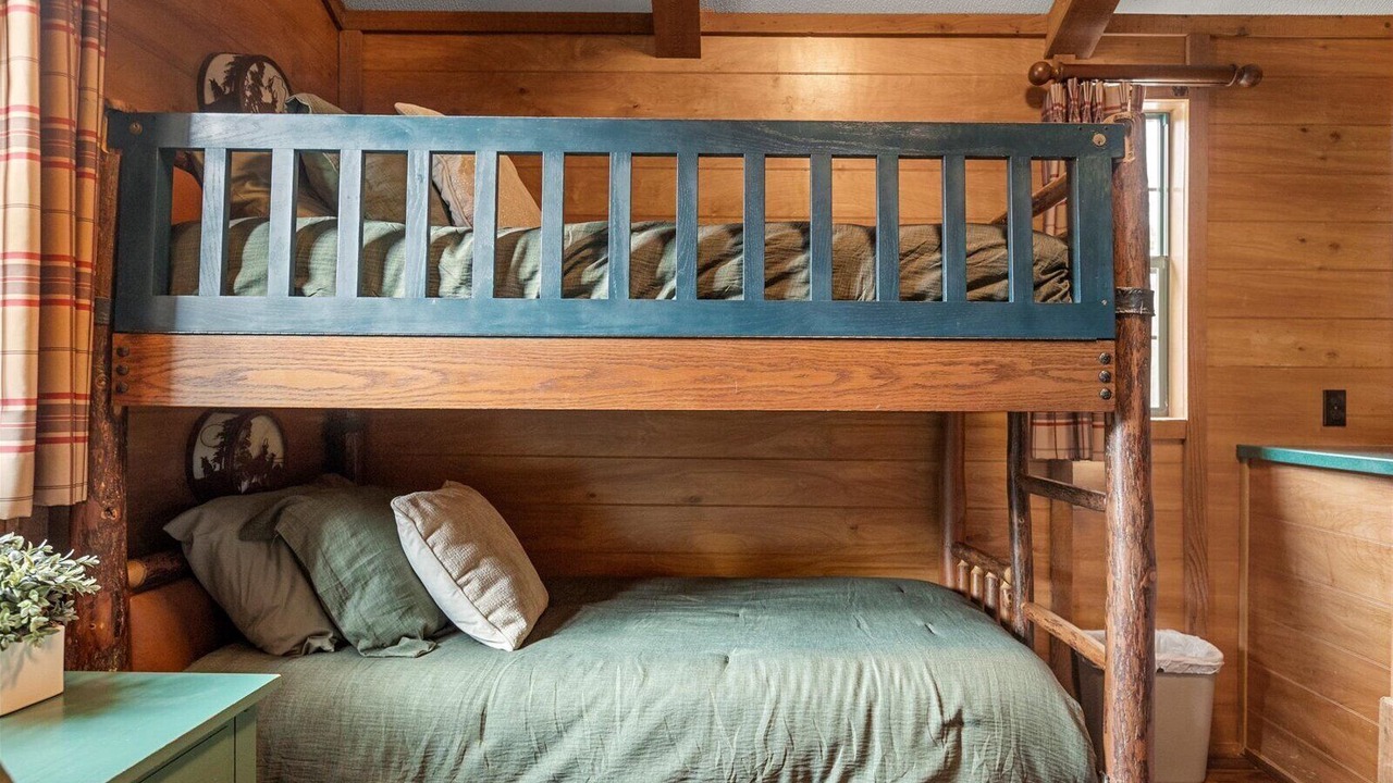 Photo of Bedroom in Loughman