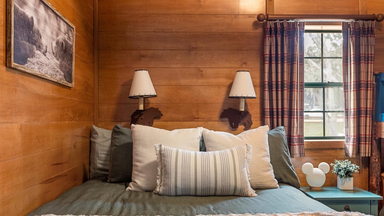 Photo of Bedroom in Loughman