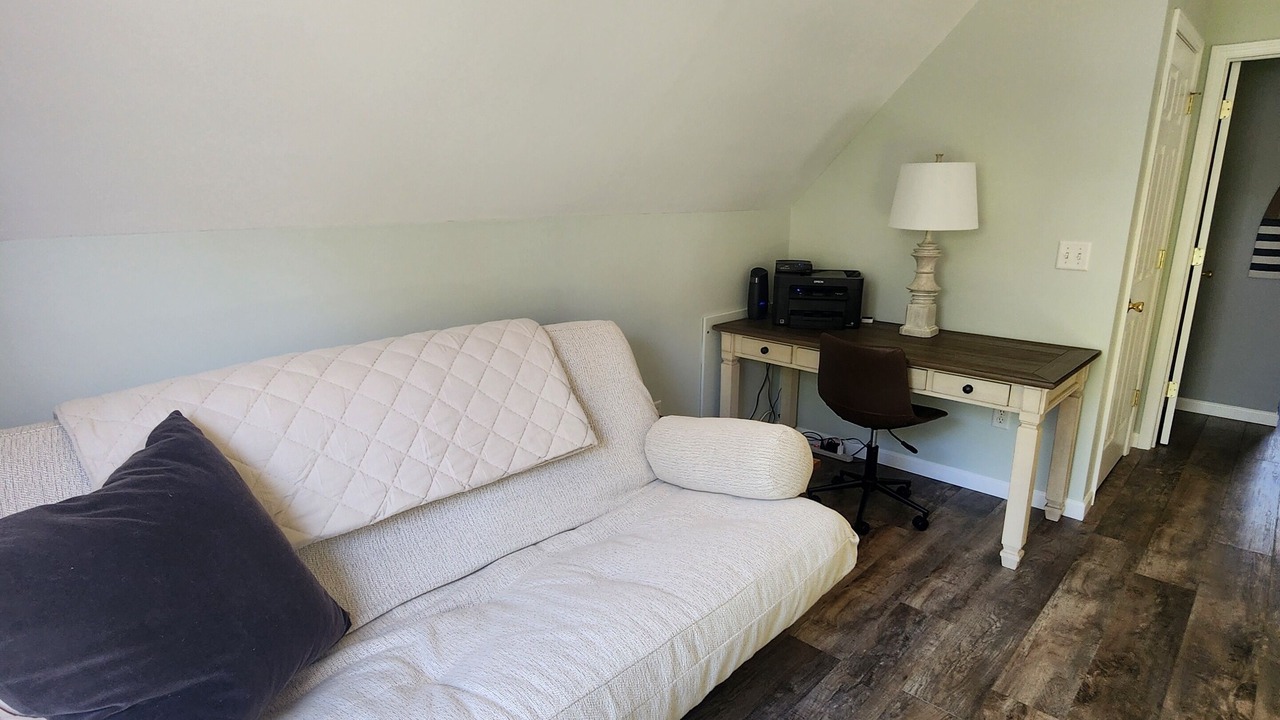 Photo of Livingroom in Ashville