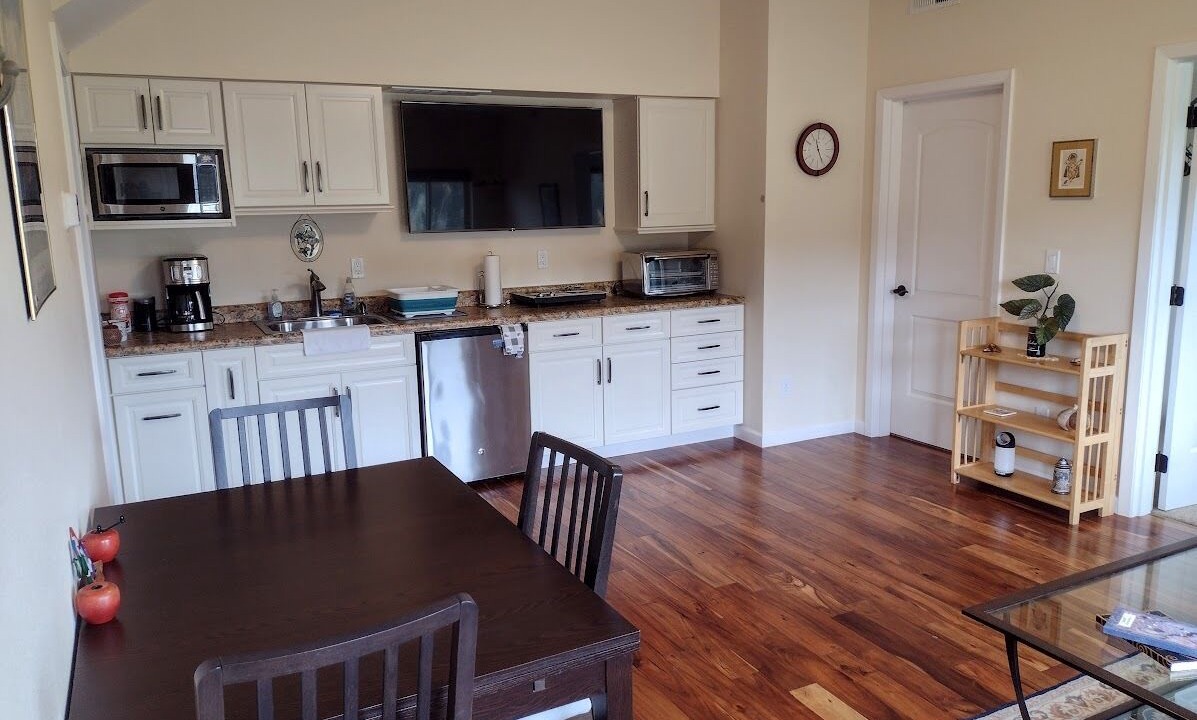 Photo of Others in Gaston