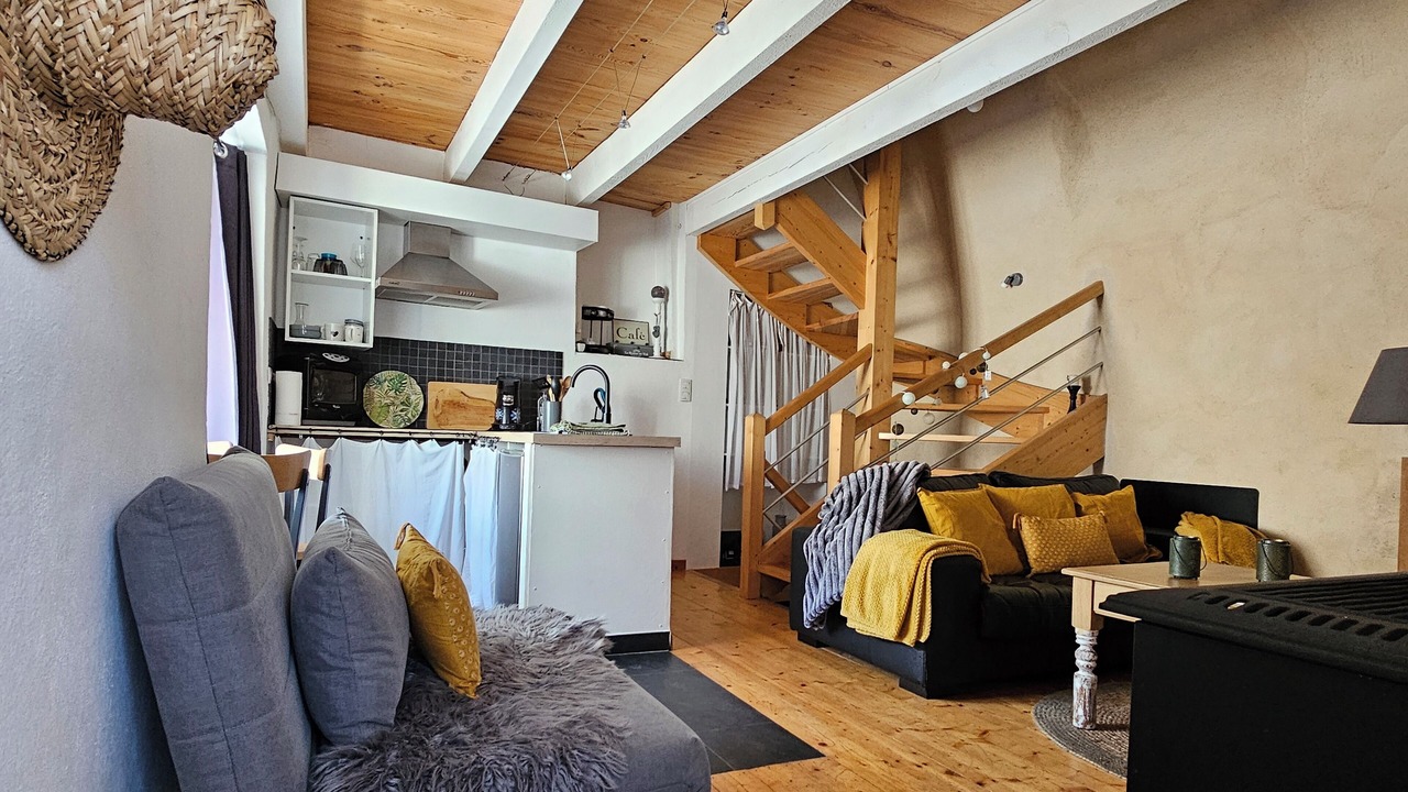 Photo of Livingroom in Saint-Georges-de-Levejac