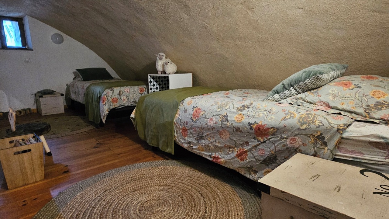 Photo of Bedroom in Saint-Georges-de-Levejac