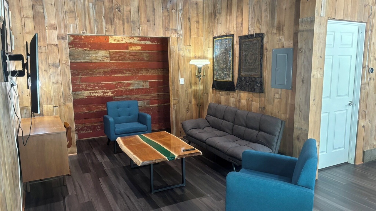 Photo of Livingroom in Elkader