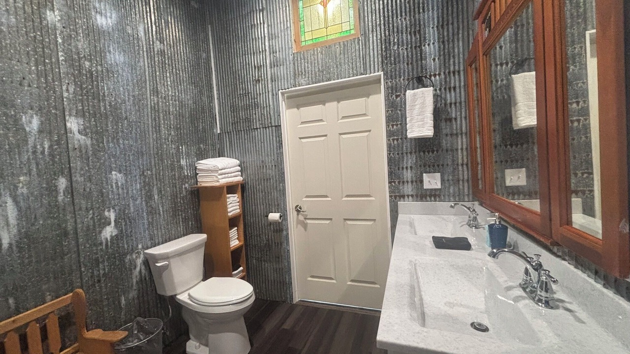 Photo of Bathroom in Elkader