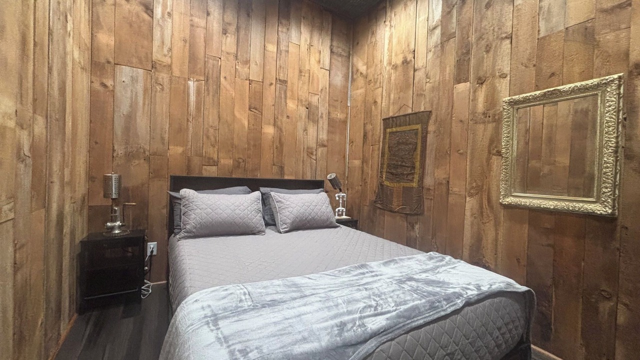 Photo of Bedroom in Elkader