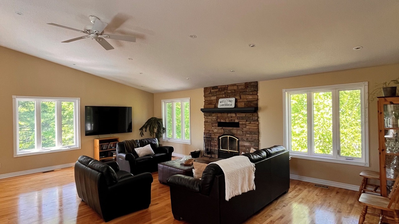 Photo of Livingroom in Tay Valley