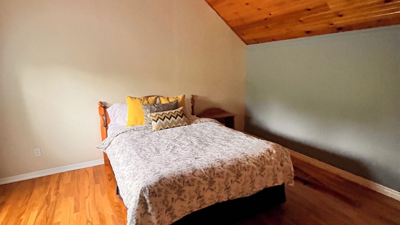 Photo of Bedroom in Tay Valley