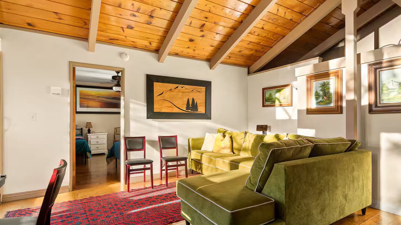 Photo of Livingroom in Running Springs