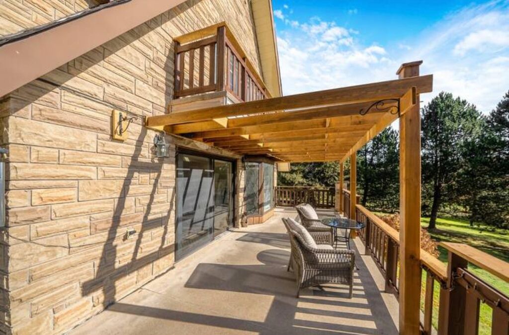 Photo of Patio Balcony in Mono