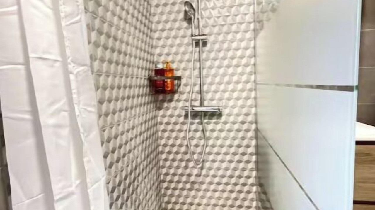 Photo of Bathroom in Reims