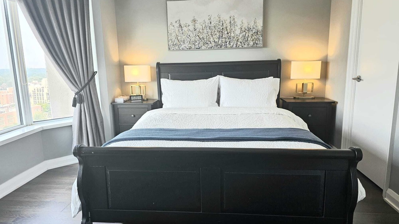 Photo of Bedroom in Midtown Toronto