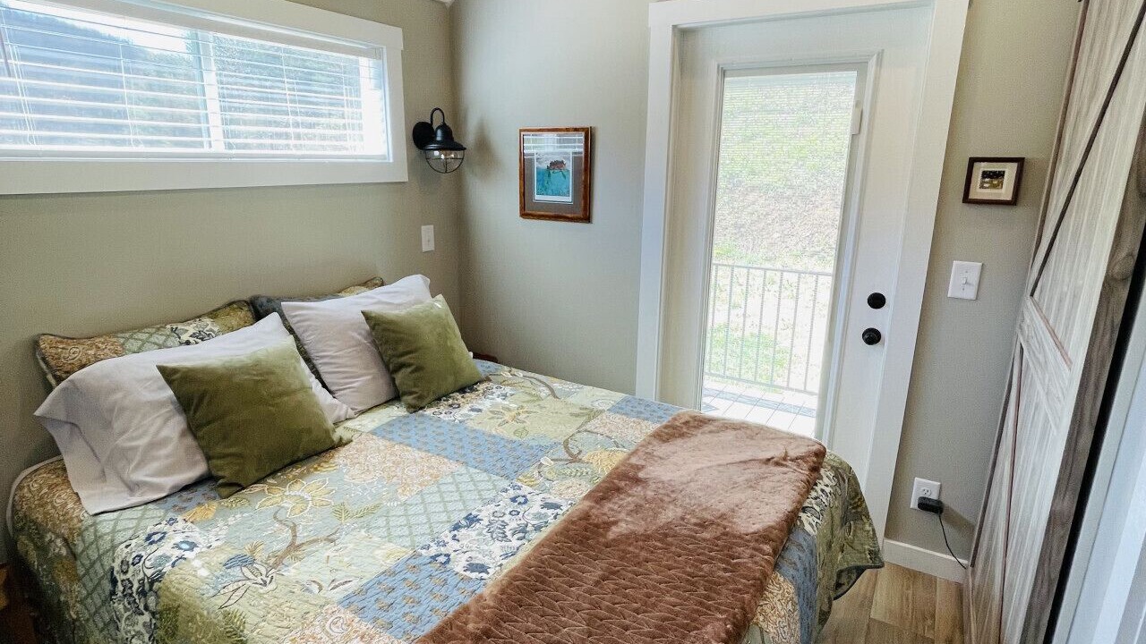 Photo of Bedroom in Mouth of Wilson