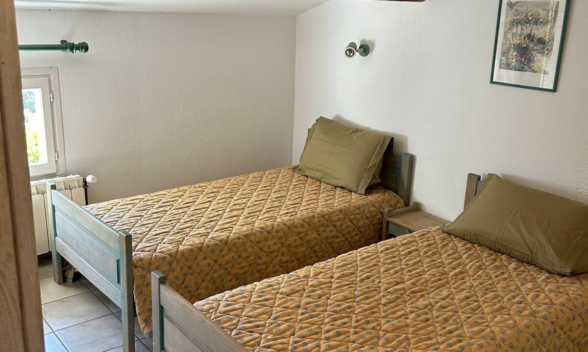 Photo of Bedroom in Villarzel-du-Razes
