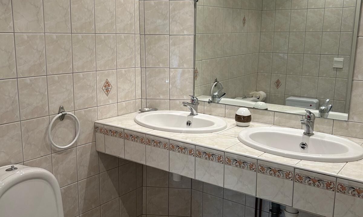 Photo of Bathroom in Villarzel-du-Razes