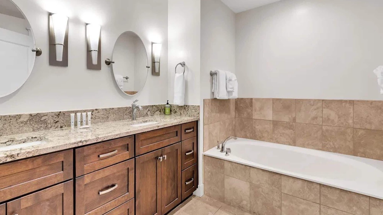 Photo of Bathroom in Gulf District