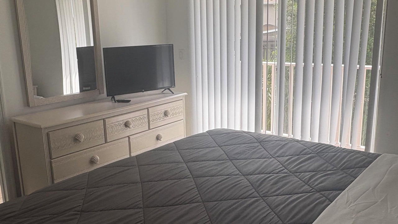 Photo of Bedroom in Seasons