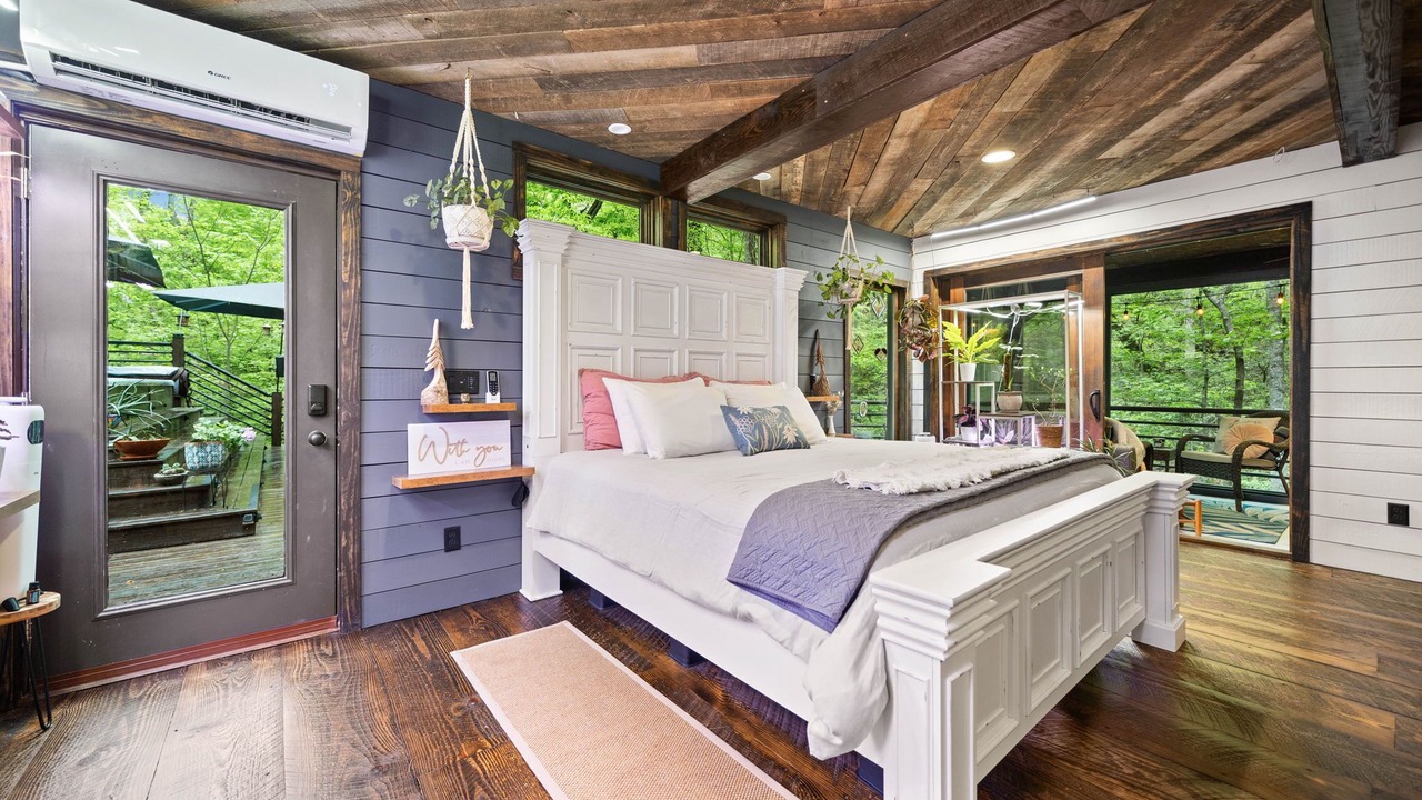 Photo of Bedroom in Tate