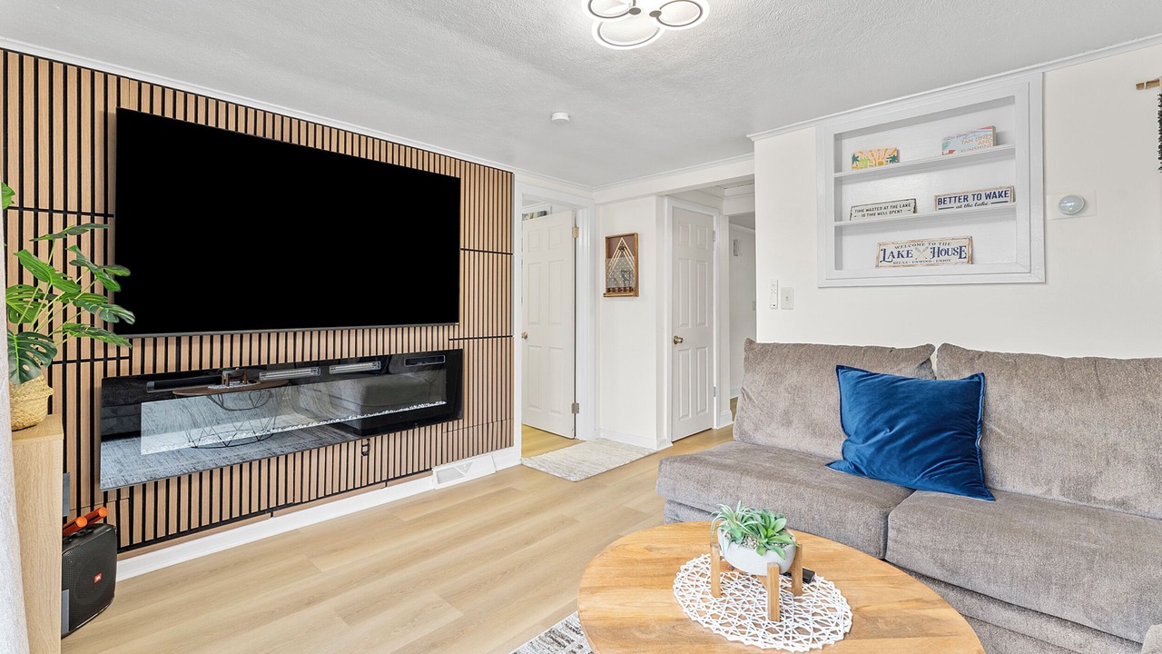 Photo of Livingroom in Plymouth