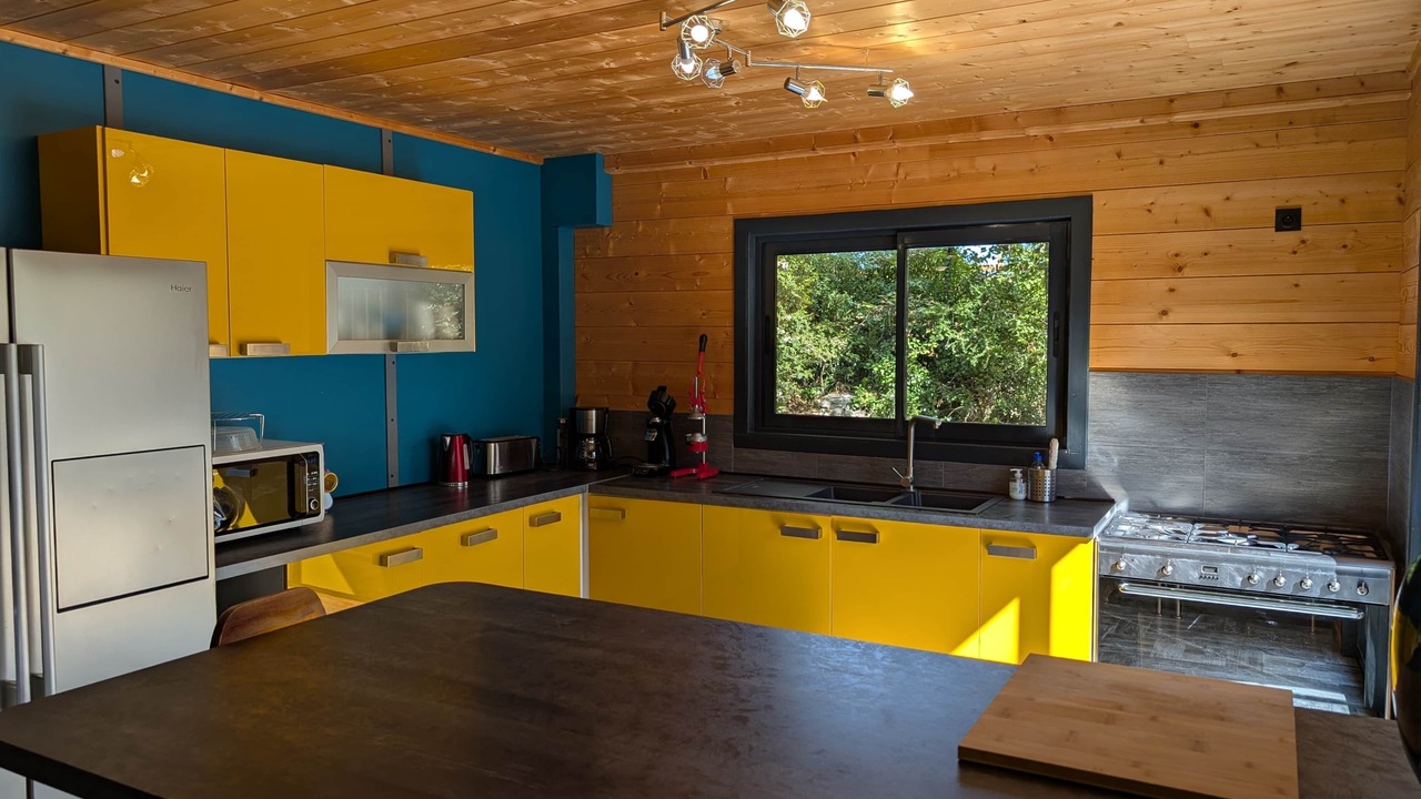 Photo of Kitchen in Saint Alban Auriolles