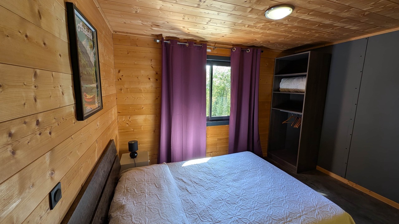 Photo of Bedroom in Saint Alban Auriolles