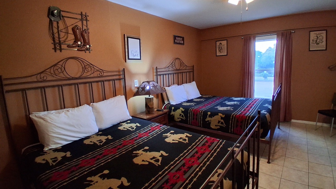 Photo of Bedroom in Buchanan Dam