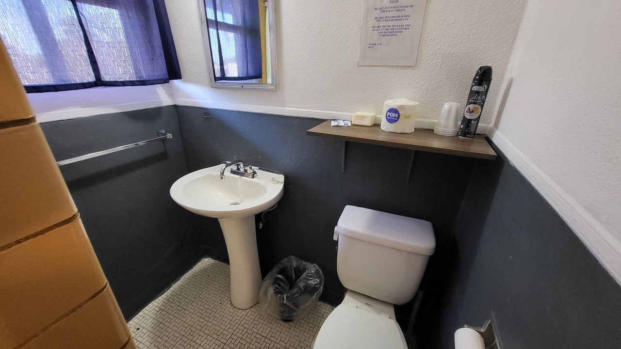 Photo of Bathroom in Buchanan Dam