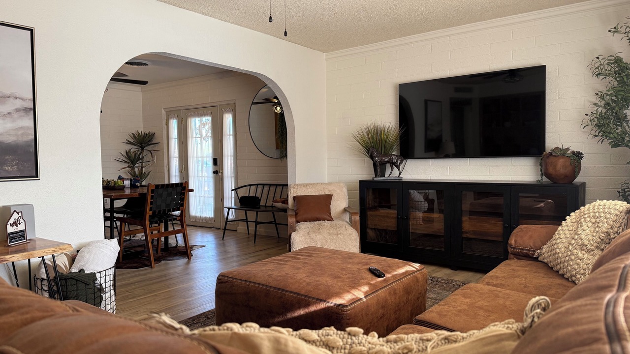 Photo of Livingroom in Safford