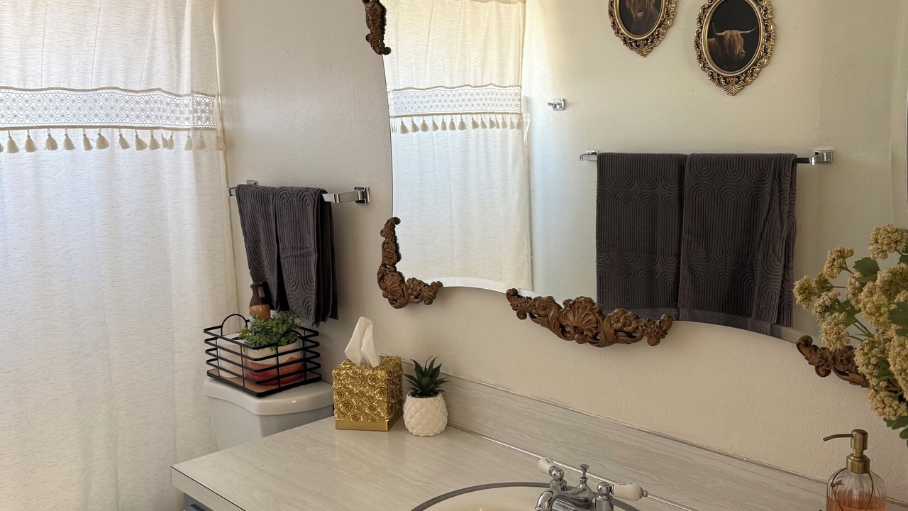 Photo of Bathroom in Safford