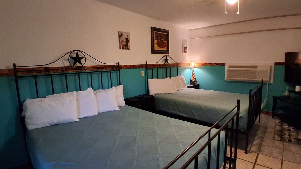 Photo of Bedroom in Buchanan Dam