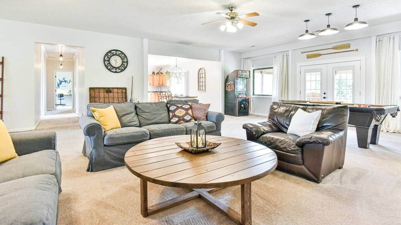 Photo of Livingroom in Bloomington
