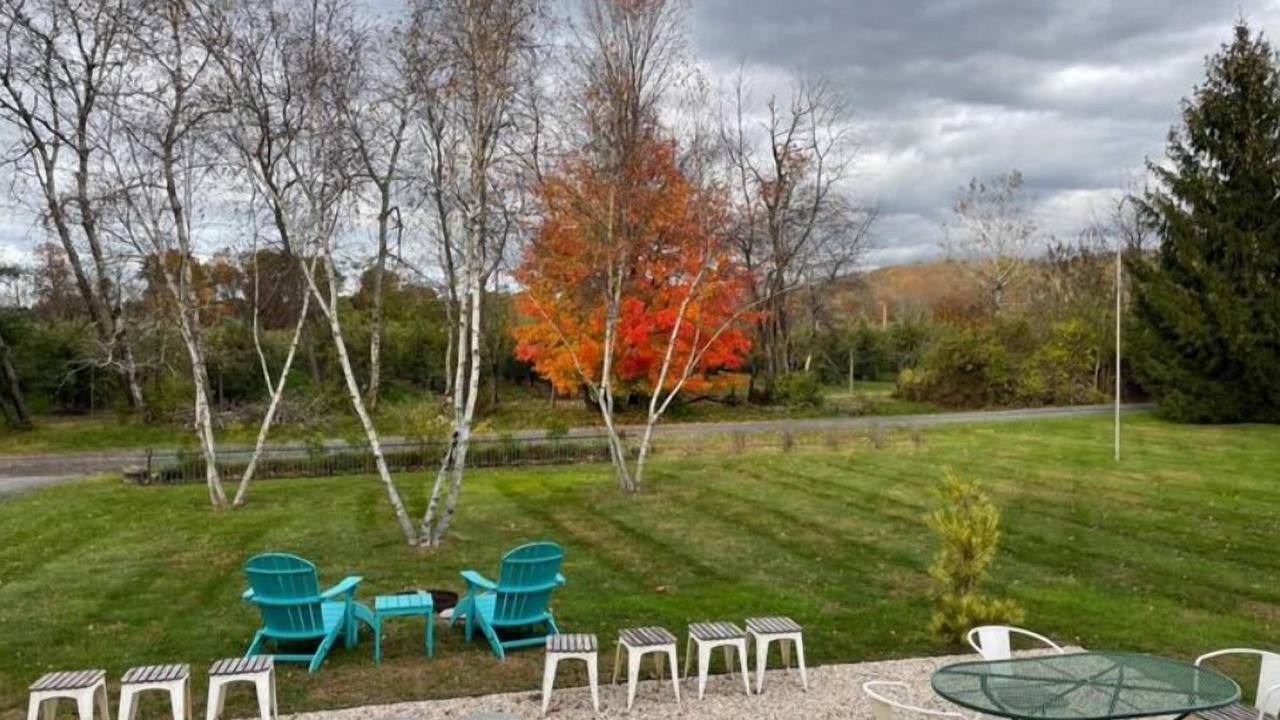 Photo of Outdoor in Hollowville