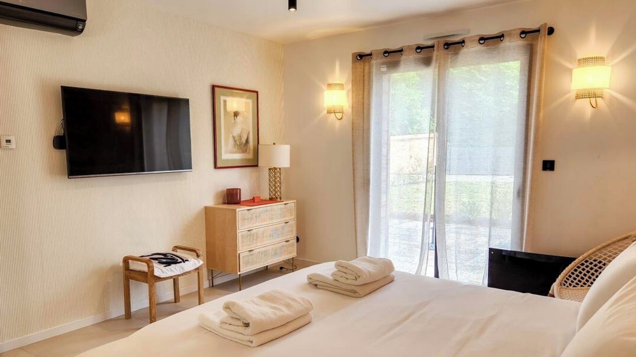 Photo of Bedroom in Vieux-Bourg