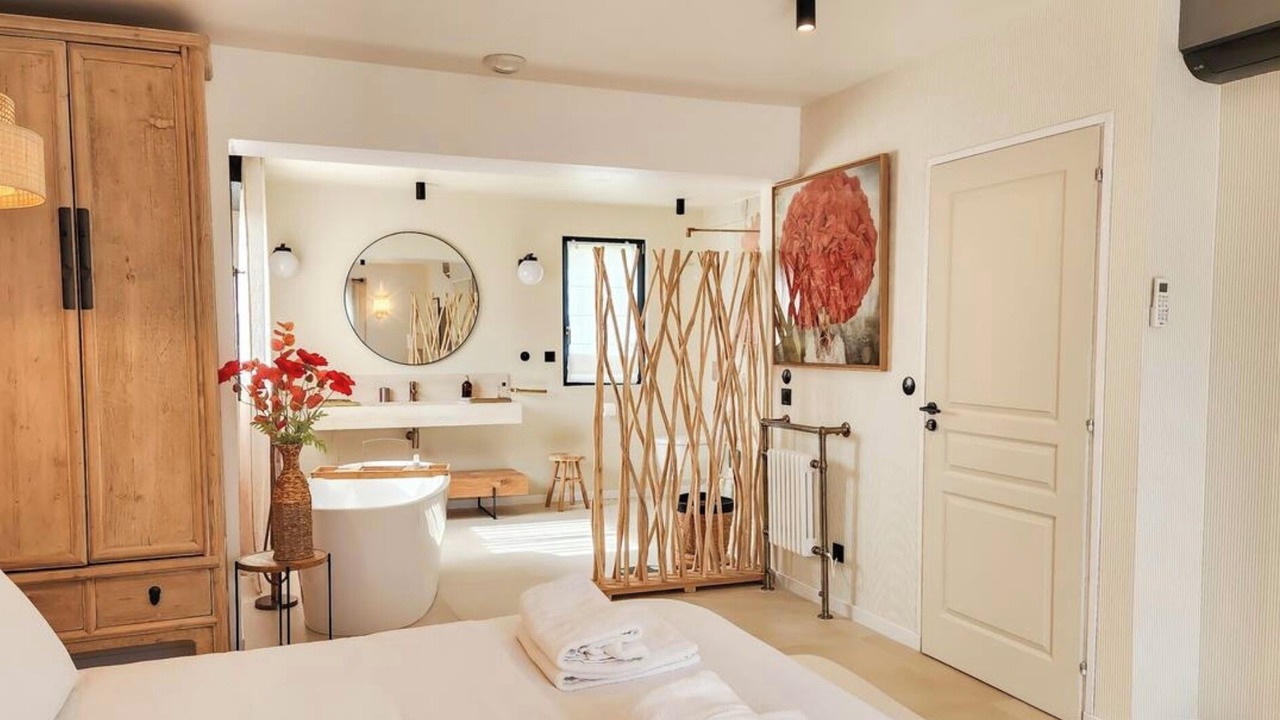 Photo of Bedroom in Vieux-Bourg