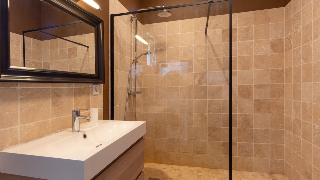 Photo of Bathroom in Le Garn