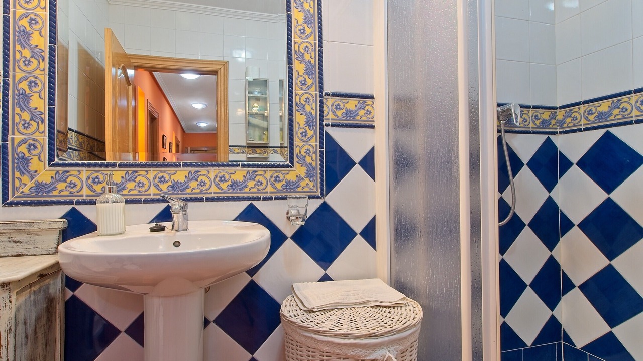 Photo of Bathroom in La Pola de Gordon