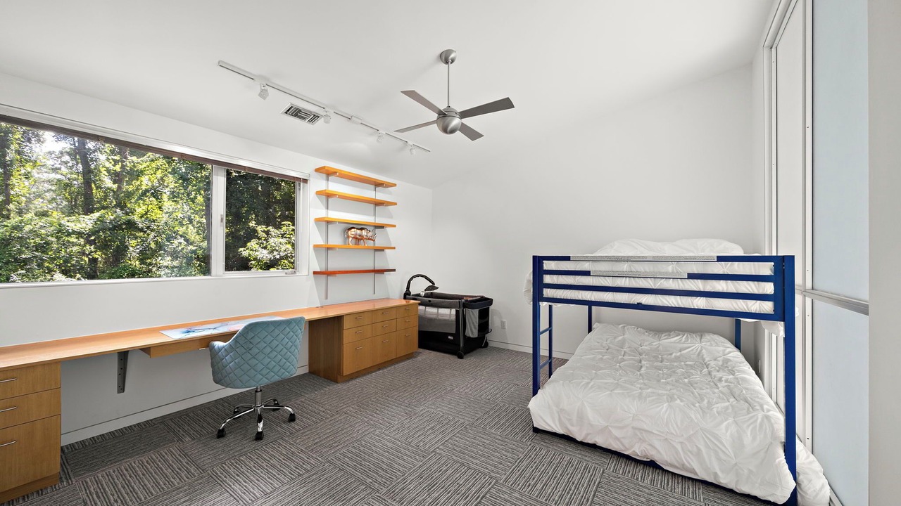 Photo of Bedroom in Grogan's Mill
