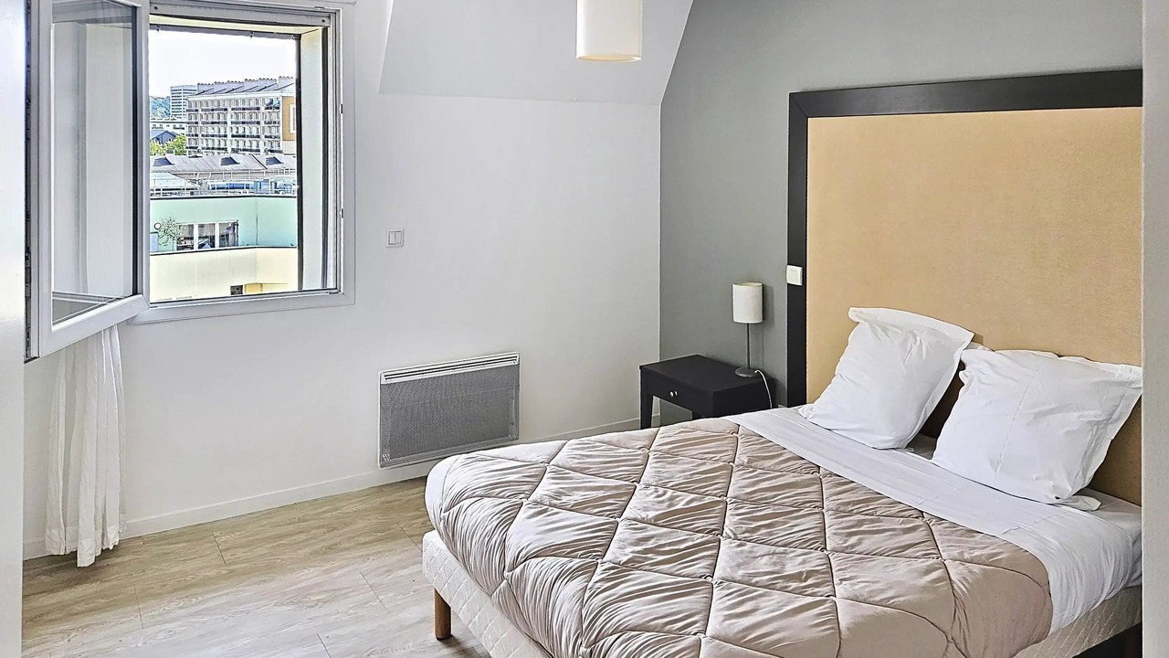 Photo of Bedroom in Centre Ville Rive Gauche